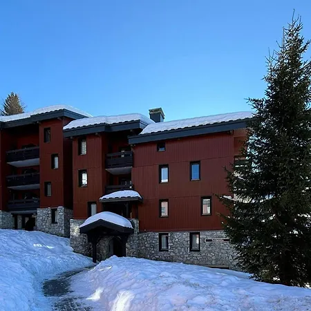 Confortable Avec Balcon Ensoleille Et Parking Couvert - Fr-1-351-213 *