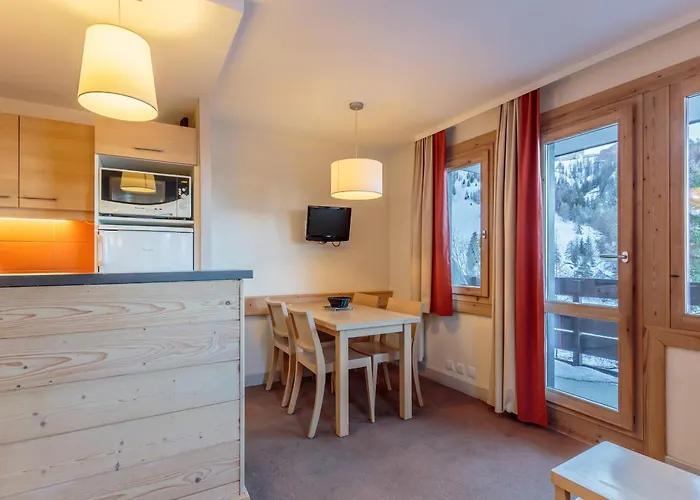 Confortable Avec Balcon Ensoleille Et Parking Couvert - Fr-1-351-213 * 拉普拉涅