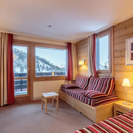 Confortable Avec Balcon Ensoleille Et Parking Couvert - Fr-1-351-213 * La Plagne